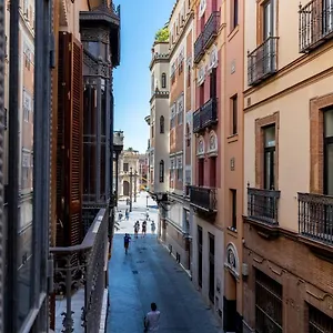 Aoa Family Cathedral , Siviglia Spagna